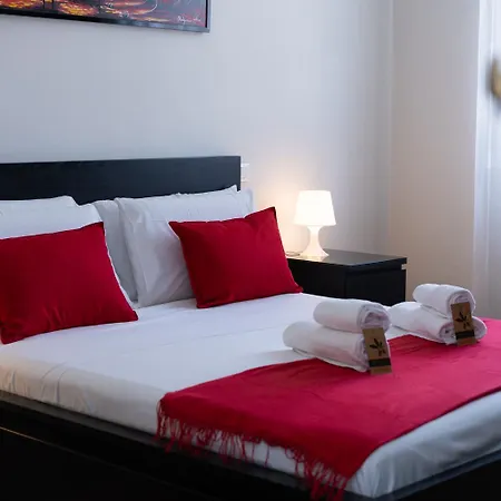 3 Esclusive In Centro Citta Con Balcone, Parcheggio Pubblico A 500m