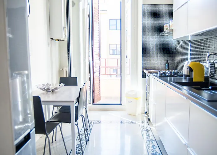 3 Esclusive In Centro Citta Con Balcone, Parcheggio Pubblico A 500m