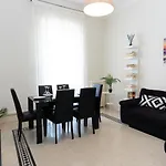 3 Esclusive Con Balconi A 350m Dal Mare, Centro, Parcheggio Pubblico A 500m Apartment