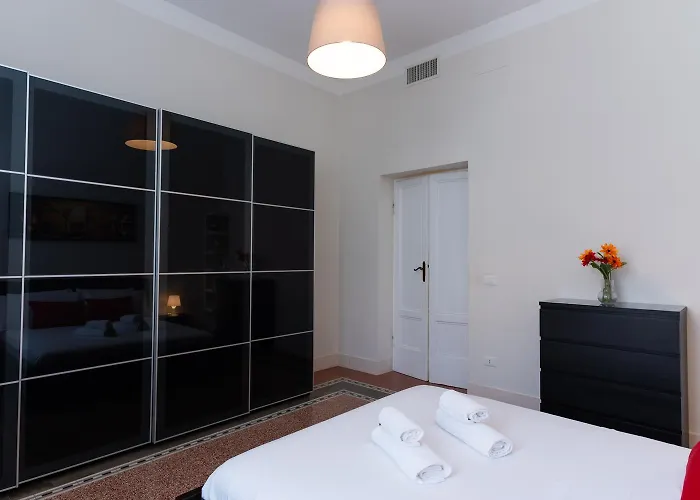 3 Esclusive In Centro Citta Con Balcone, Parcheggio Pubblico A 500m Daire