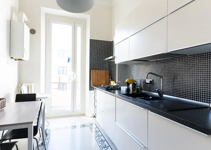 3 Esclusive In Centro Citta Con Balcone, Parcheggio Pubblico A 500m Daire Pescara